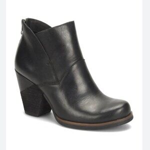 KORKS Maggie Leather Block Heel Bootie, Black 7M